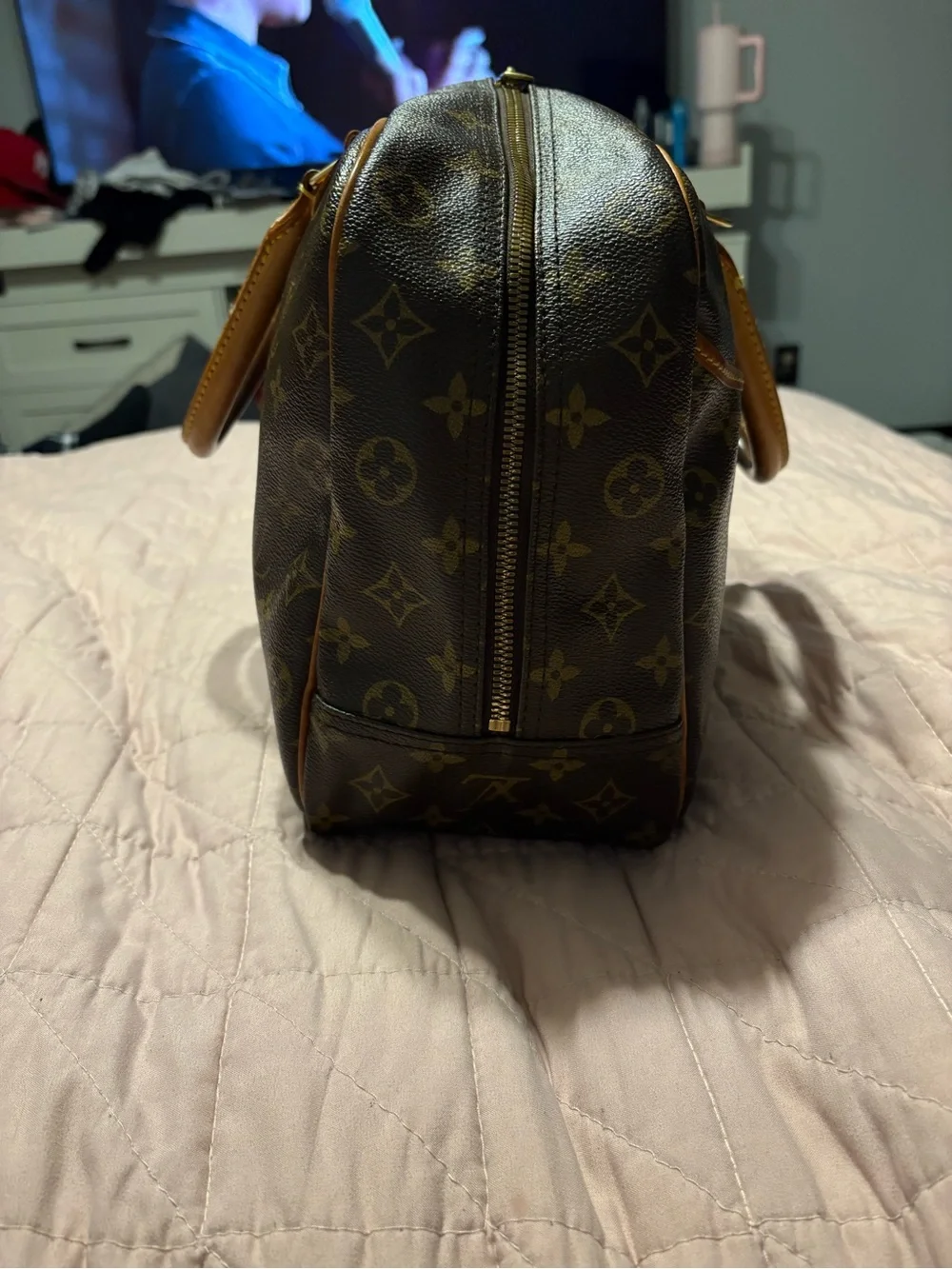Louis Vuitton Deauville bag in monogrammed canvas 1997vintage highly sought +COA